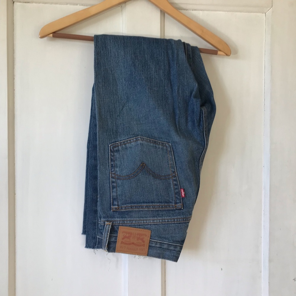 Levi’s Wedgie Fit Jeans Size 27